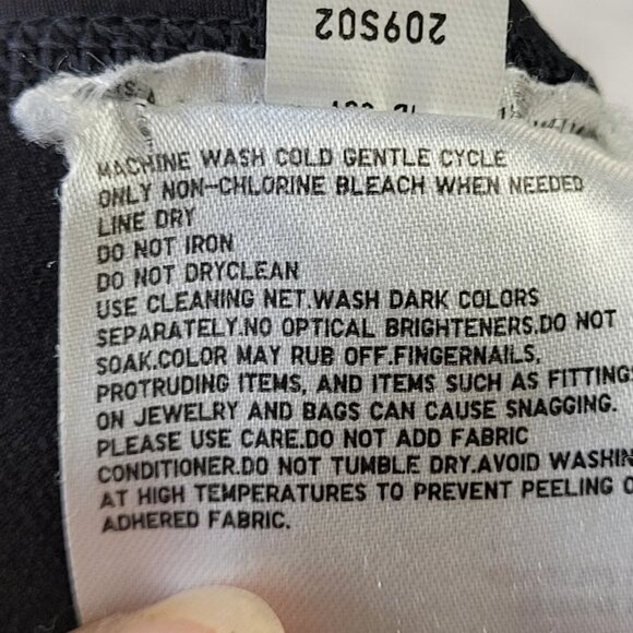 Uniqlo Woman’s black dry cool to touch ivory protection workout leggings size S - Picture 10 of 11